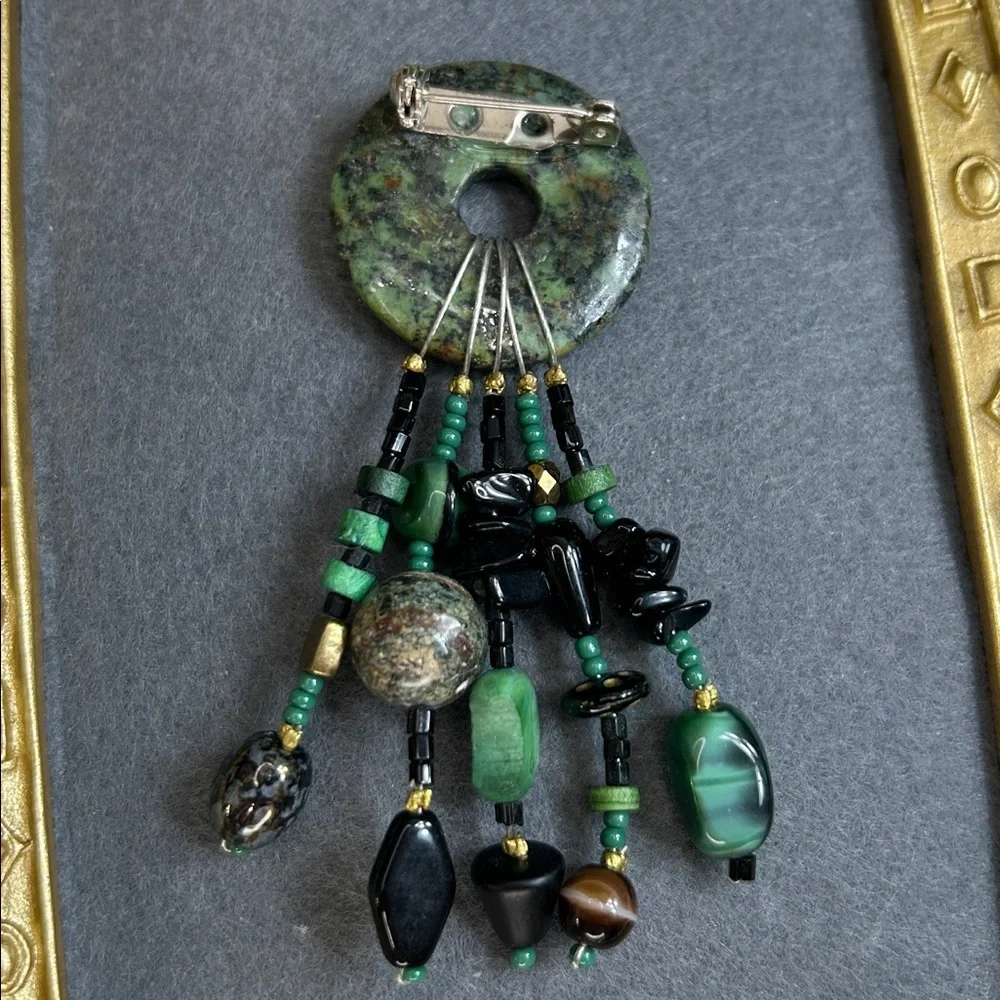 Stunning stone brooch